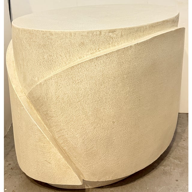 Art Deco Faux Stone Oval Plaster Side Table From 80's For Sale - Image 3 of 11