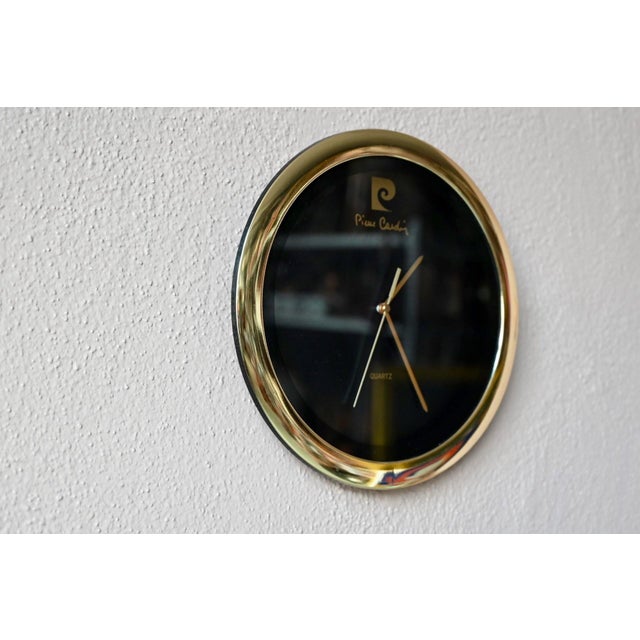 1980s Vintage Wall Clock in Gold Brass by Pierre Cardin, 1980s For Sale - Image 5 of 6