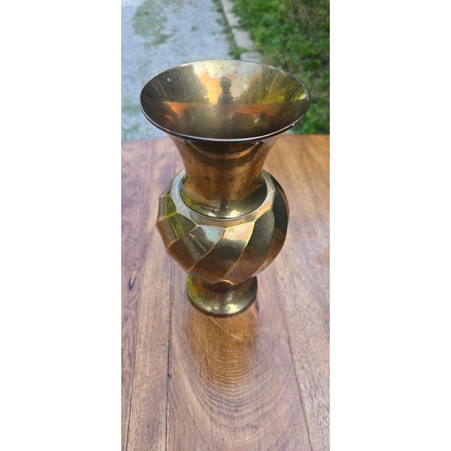 Vintage Solid Brass Spiral Twist Vase – Mid-Century Modern Sculptural Decor For Sale - Image 10 of 12