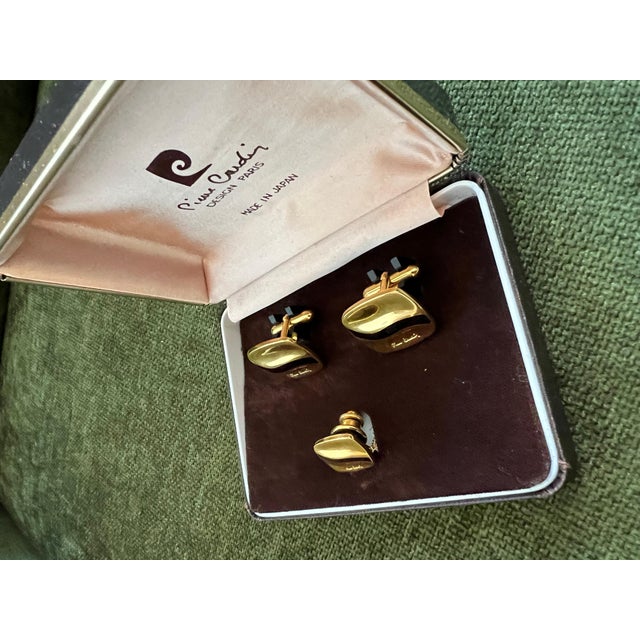 Metal Rare Vintage PIERRE CARDIN CUFFLINKS & Tie Pin In Original Case Circa "1960" For Sale - Image 7 of 18