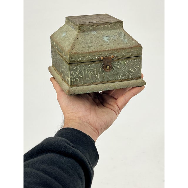 Vintage Tin Covered Decorative Box For Sale In Atlanta - Image 6 of 9