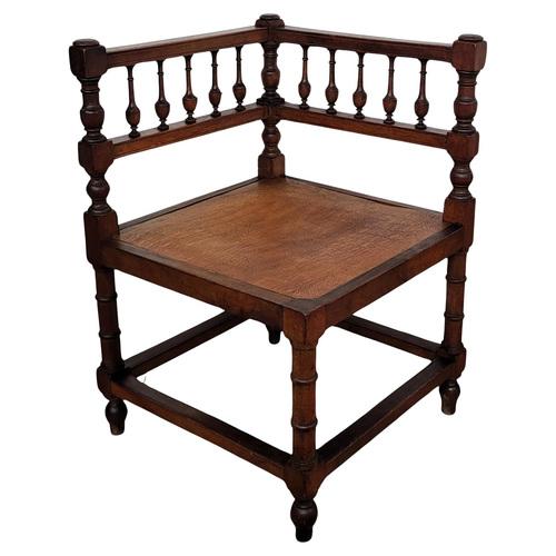 Italian Neoclassic Carved Wooden Corner Chair, 1950s For Sale - Image 9 of 9