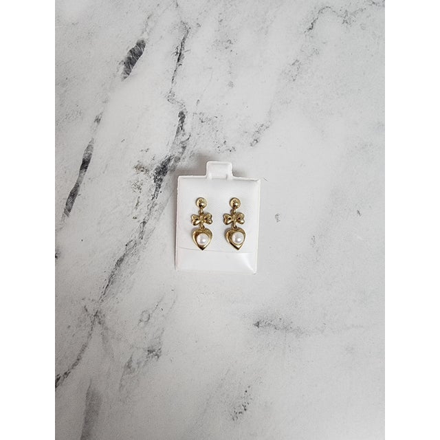 Contemporary Heart & Bow Shaped Pear Drop Dangling Earrings, 2 Pieces For Sale - Image 3 of 3