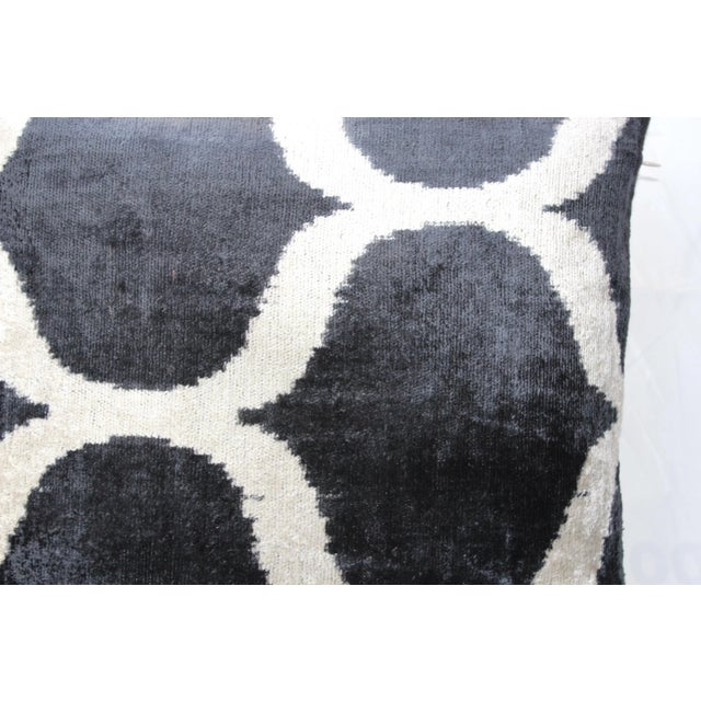 For an earthy addition to your existing décor, you simply cannot go wrong with this throw decorative ikat pillow cover....