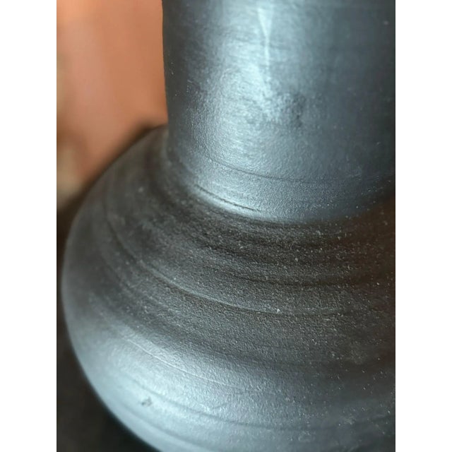 Black 1990s African Kenyan Ceramic Vase – Medium Size Decorative Pot For Sale - Image 8 of 12