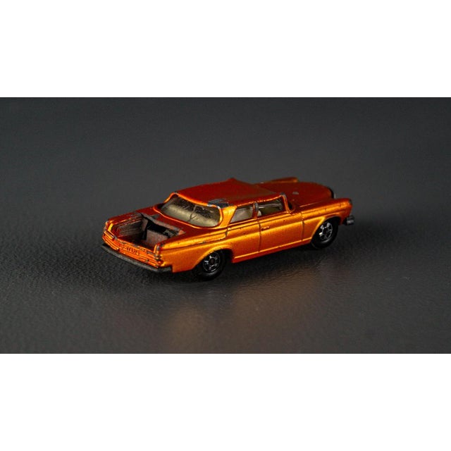Mercedes 300 SE Lesney Series No. 46 from Matchbox For Sale - Image 6 of 10