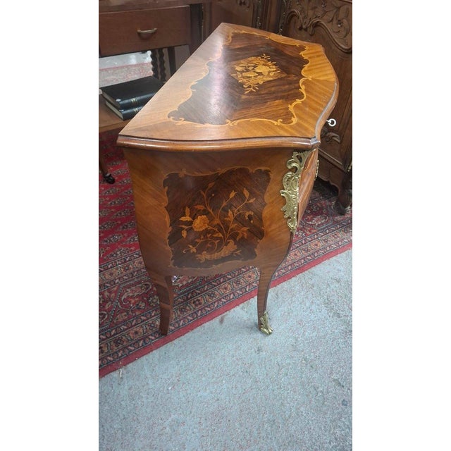 Brown Louis XV Style Marquetry Chest of Drawers, 1950 For Sale - Image 8 of 10