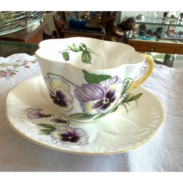 Shelley, English Porcelain Spring Flowers Set of 6 Teacups & Saucers For Sale - Image 9 of 15