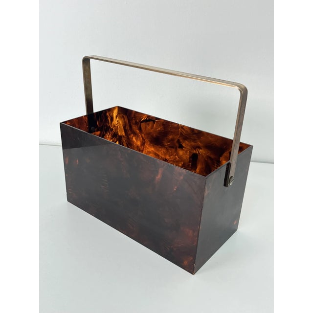 Mid-Century Modern Mid-Century Acrylic Glass and Brass Magazine Rack, Italy, 1960s For Sale - Image 3 of 10