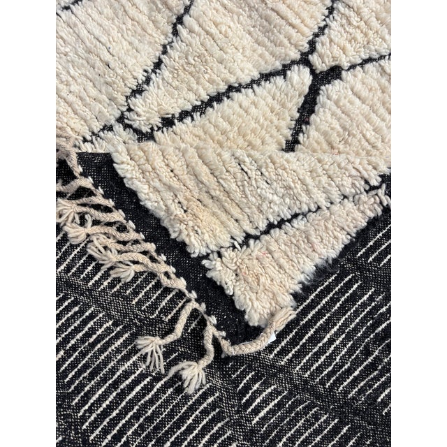 Ivory Authentic Moroccan Beni Ourain Rug, Hand Knotted Wool Berber Carpet, Large Ivory Black Diamond Area Rug For Sale - Image 8 of 9