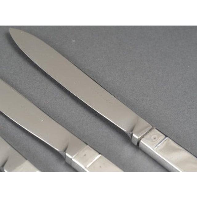 Silver Antibes Service by Jean-Élysée Puiforcat, 1890s, Set of 36 For Sale - Image 10 of 11