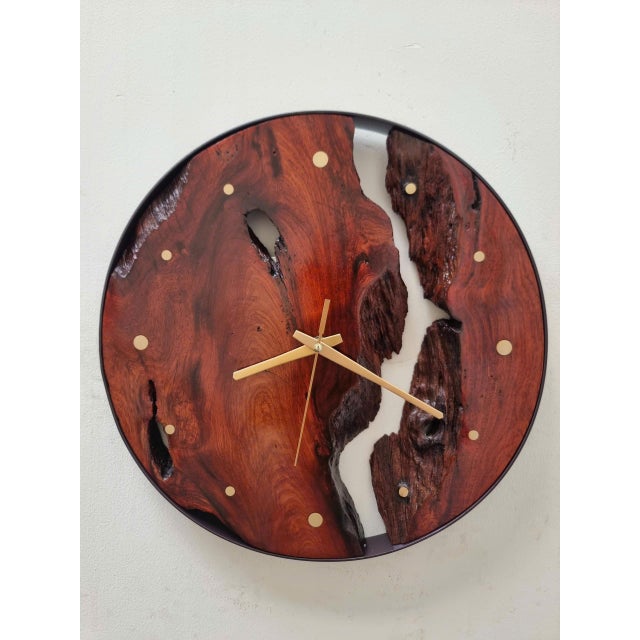 Contemporary Traces of the River – One-of-a-Kind Handcrafted Driftwood Wall Clock For Sale - Image 3 of 16