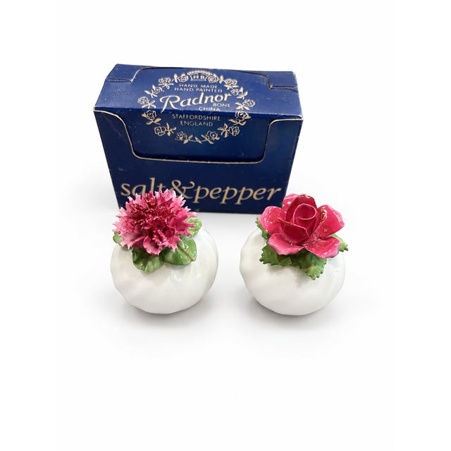 Circa 1960s Radnor Bone China Floral Salt & Pepper Shakers in Original Box For Sale - Image 4 of 4