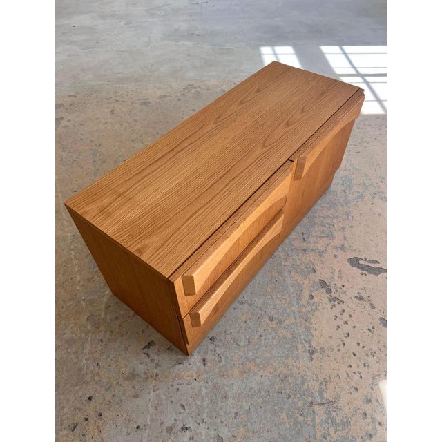Oak Chest of Drawers from Gerneth For Sale - Image 3 of 11
