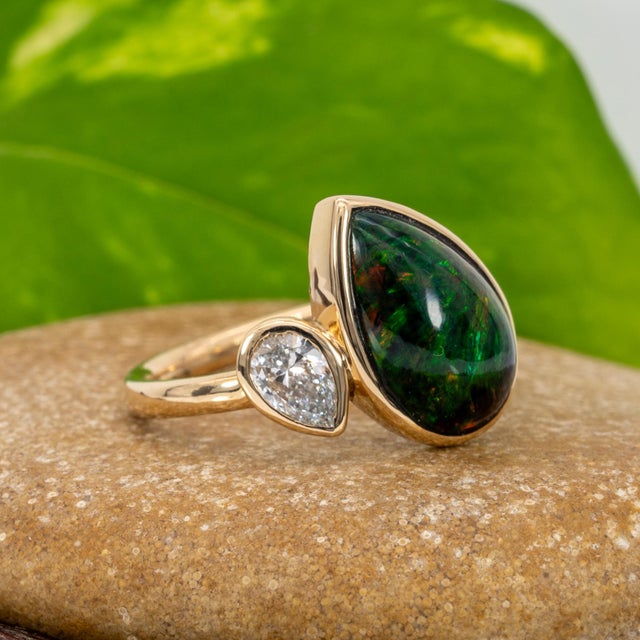 2.5cts Black Opal Ring With Natural Diamond Accents: Solid 14k Gold, Size 6.75 For Sale In Columbus - Image 6 of 9