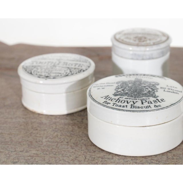 Ceramic 19th Century Miniature Boxes in Porcelain, Set of 4 For Sale - Image 7 of 10