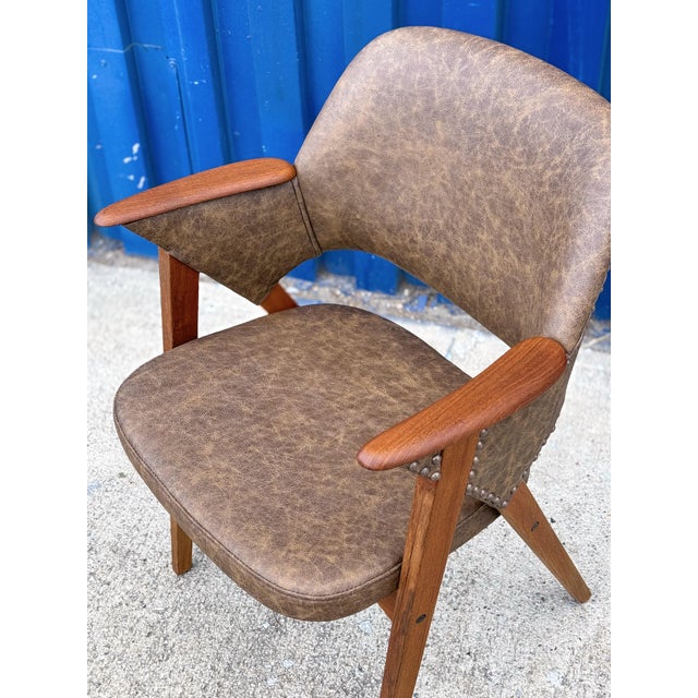Wood 1960s Danish Modern Teak Armchair in Leather For Sale - Image 7 of 10