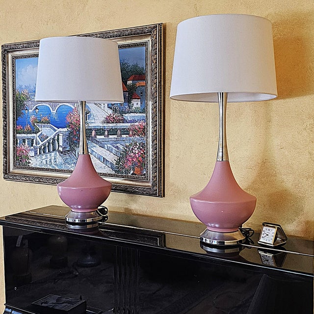 Pair of Vintage Pink Ceramic Table Lamps in Mid-Century Modern Atomic Style -After Gordon Martz For Sale - Image 15 of 18