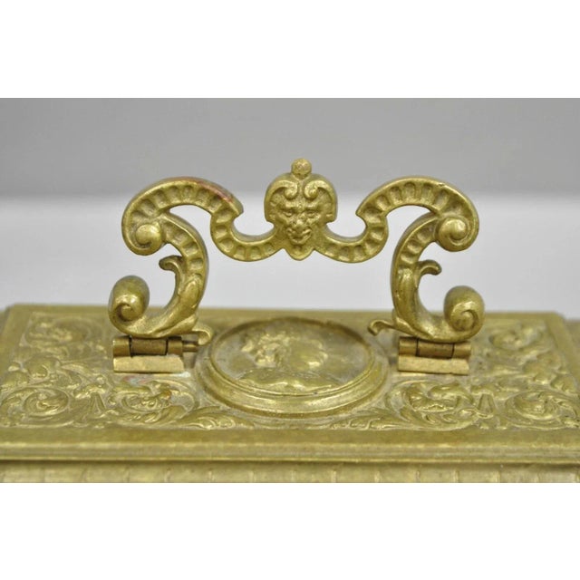 Early 20th Century Antique French Renaissance Figural Bronze Casket Jewelry Box With Cherubs For Sale - Image 11 of 12