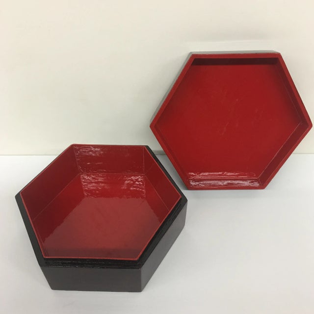 Vintage Black Lacquer Hexagon Box For Sale In Portland, ME - Image 6 of 11