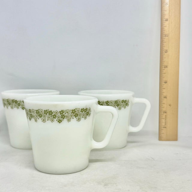 1970’s Pyrex Corelle Corning Crazy Daisy Green White 8oz Milk Glass Mugs Cups - Set of 3 For Sale - Image 10 of 12