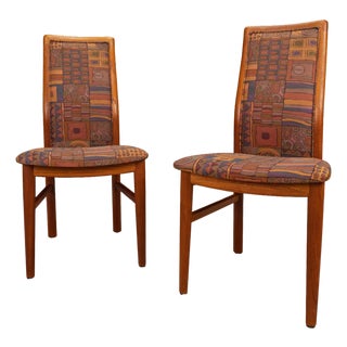 Pair Vintage Danish Teak Side Accent Chairs – Schou Andersen Denmark – Funky 80s Upholstery For Sale