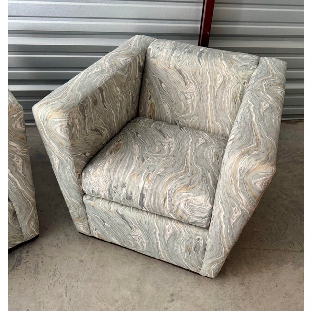 Lee Industries Modern Swivel Club Chairs, Set of 2 For Sale In Greenville, SC - Image 6 of 9