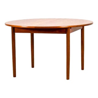 Mid-Century Modern Danish Round Extendable Dining Table in Teak For Sale