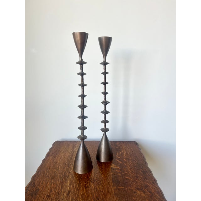 Brutalist Large Vintage Brutalist Hand Forged Brass Candlesticks, 1960s, Set of 2 For Sale - Image 3 of 17