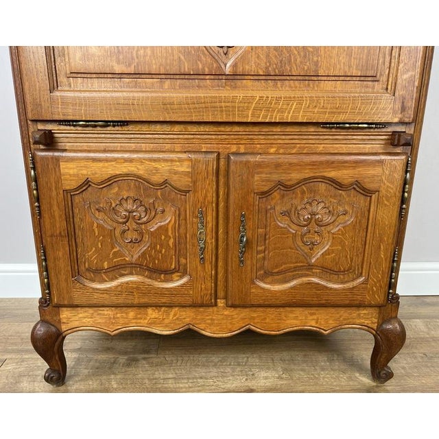 Vintage French Louis XIV Oak Sideboard For Sale - Image 5 of 18