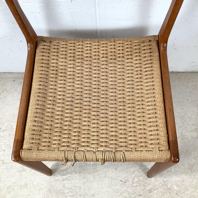 Vintage Danish Modern Teak Chair — Paper Cord Seat, Møller Style, Sculpted Back Splat, 1960s For Sale - Image 11 of 12