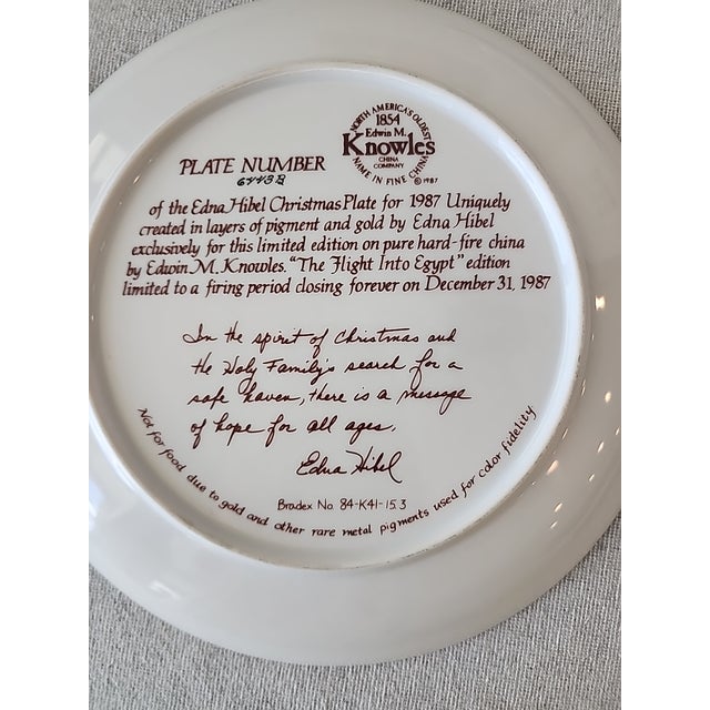 Edna Hibel Christmas Plates, Limited Editions 1985, 1986 and 1987 For Sale In West Palm - Image 6 of 8