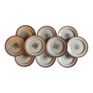 Antique 18th Century Chinese Export Porcelain Plates in Famille Rose Palette Decorated With Flowers - A Set of 10