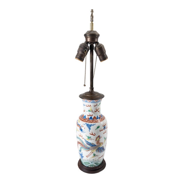 Early 20th Century Chinese Wucai Polychrome Dragon and Phoenix Table Lamp For Sale