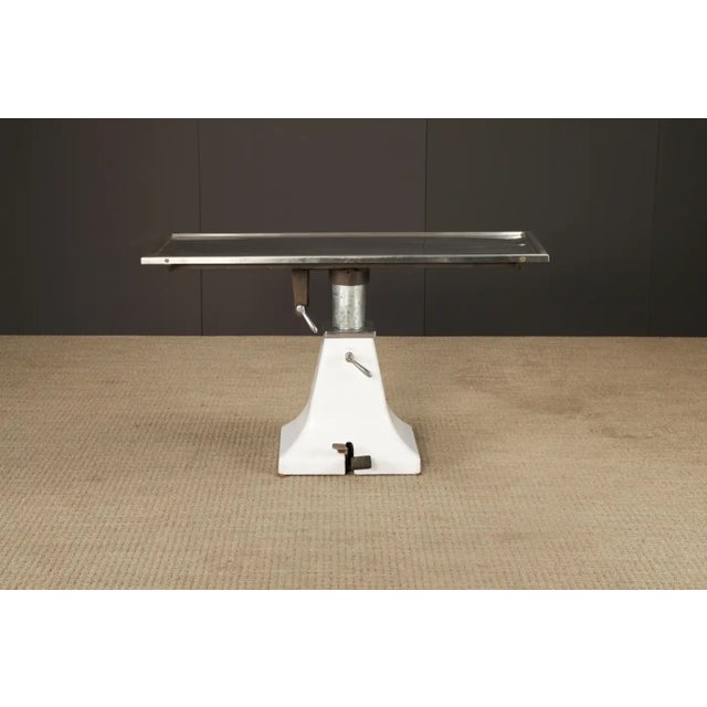 Industrial Industrial Shor-Line Hydraulic Lift Operating Table, Usa, C. 1958 For Sale - Image 3 of 16