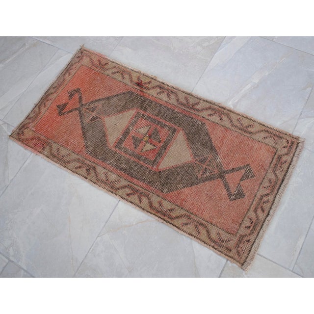 1960s Small Oushak Rug Mat. Hand Knotted Petite Rug - 19" X 38" For Sale - Image 5 of 7