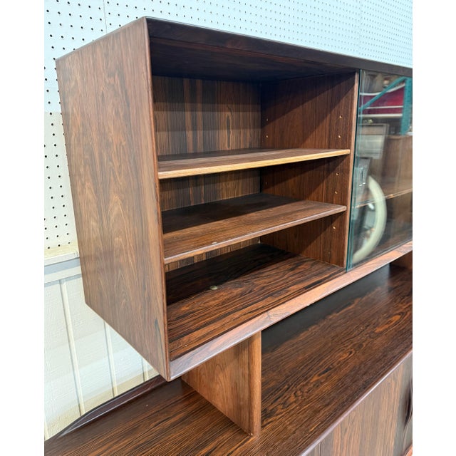 Wood Mid-Century Danish Modern Rosewood Sideboard W/Hutch Top For Sale - Image 7 of 14