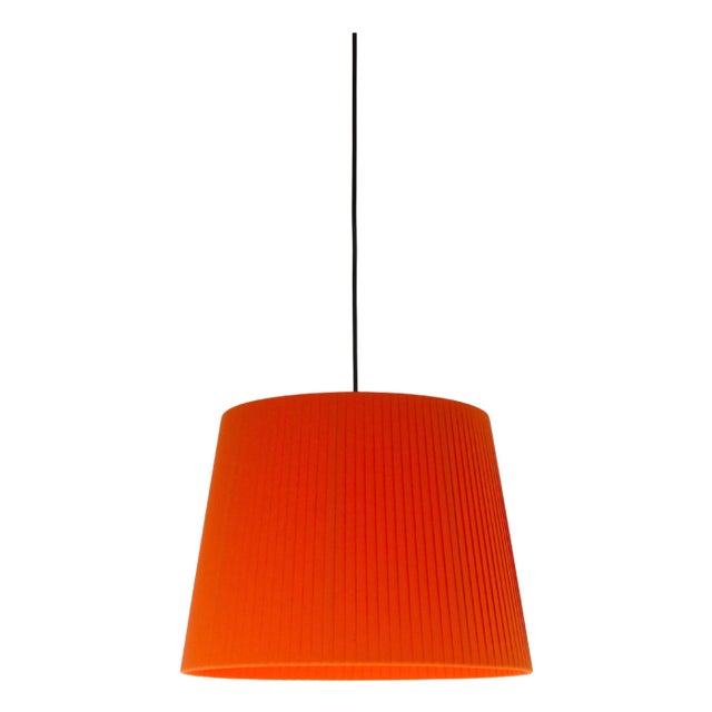 Red Sísísí Cónicas Gt3 Pendant Lamp by Santa & Cole For Sale