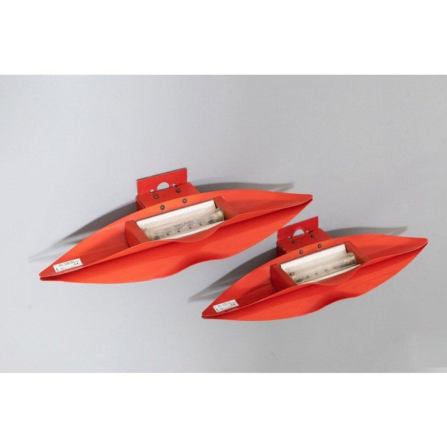 Metal Lip Wall Lamps, Italy, 1980s, Set of 2 For Sale - Image 4 of 6