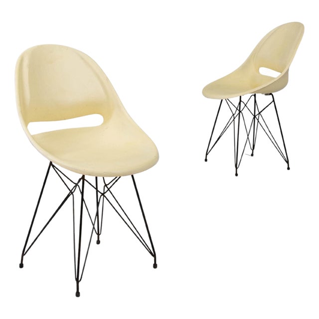 20th Century Czech Fiberglass Chairs By Miroslav Navratil For Vertex - A Pair For Sale