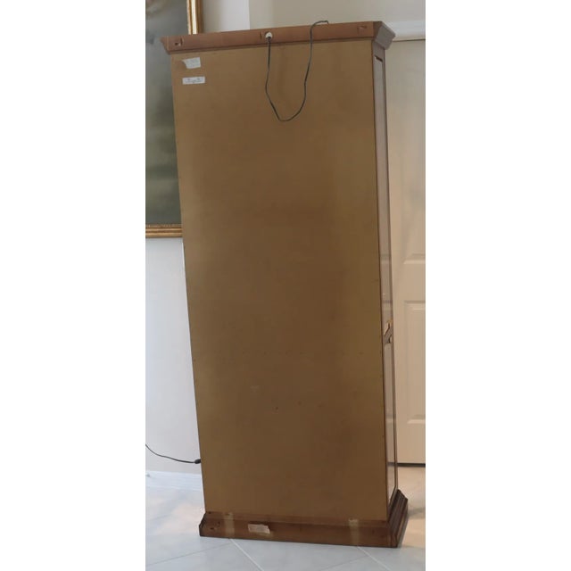 1980s 1980s Pulaski Lighted Curio Cabinet / Display Vitrine For Sale - Image 5 of 9