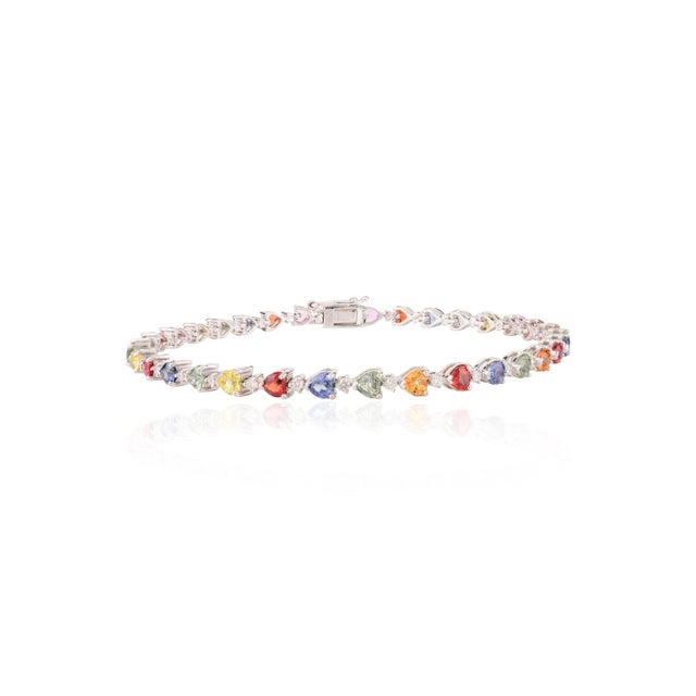 4.85 Carat Heart Cut Multi Sapphire Diamond Tennis Bracelet For Sale In New York - Image 6 of 7