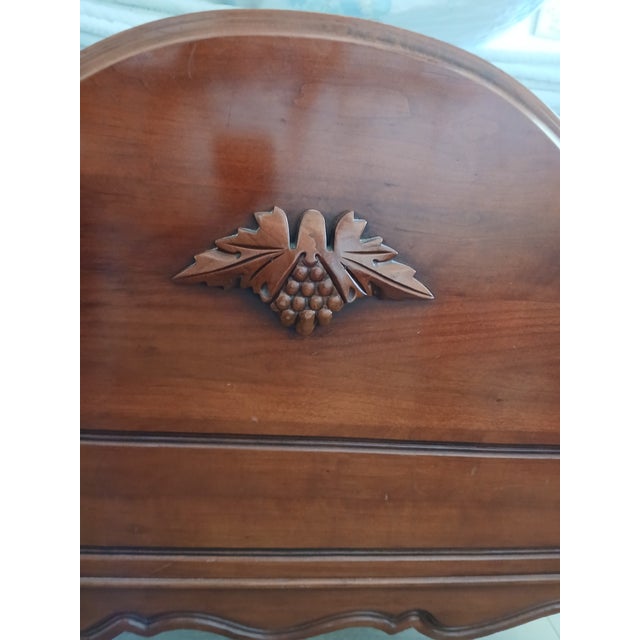 American Collectors Cherry Twin Bed - Davis Cabnet Co For Sale - Image 3 of 12