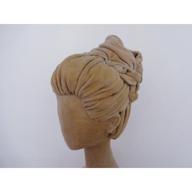 1940s 1940s Abstract Velvet Mannequin Bust For Sale - Image 5 of 10