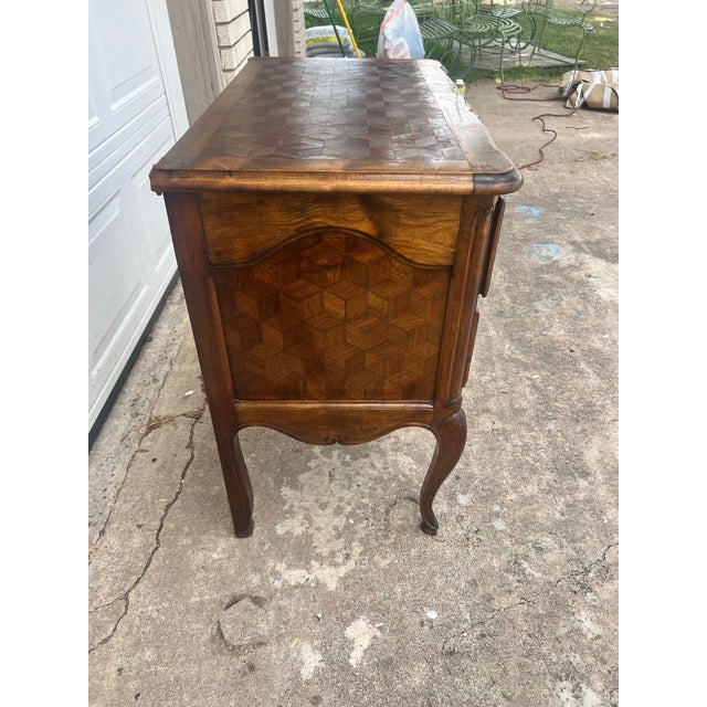 French 19th Century Louis XV Walnut Chest of Drawers For Sale - Image 4 of 8