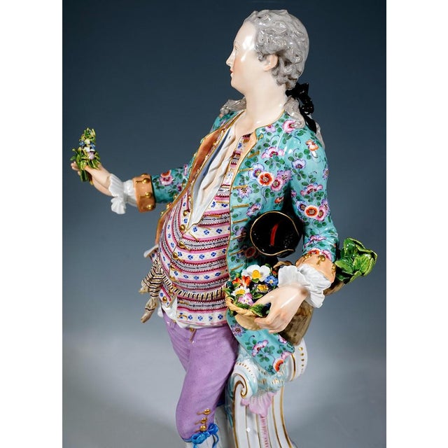 Large Gardener Figurines attributed to Kaendler & Schoenheit for Meissen, 1860s, Set of 2 For Sale - Image 14 of 17