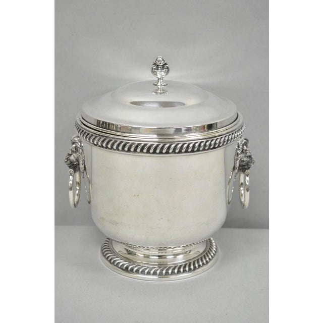 Early 20th Century Antique English Regency Lion Head Silver Plated Covered Bar Ice Bucket For Sale - Image 5 of 17