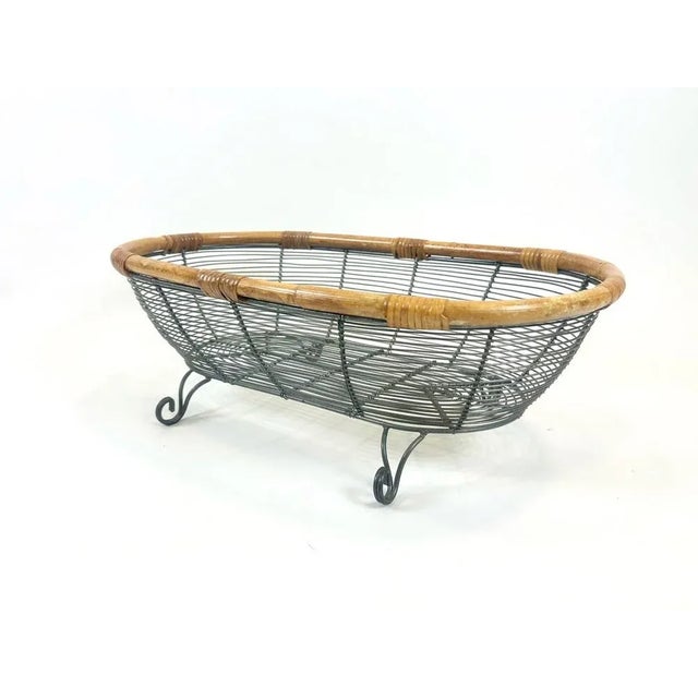 Large Mid-Century Basket in Openwork Metal Wire and Bamboo, 1960s, in Flawless conditions. Designed 1960 to 1969