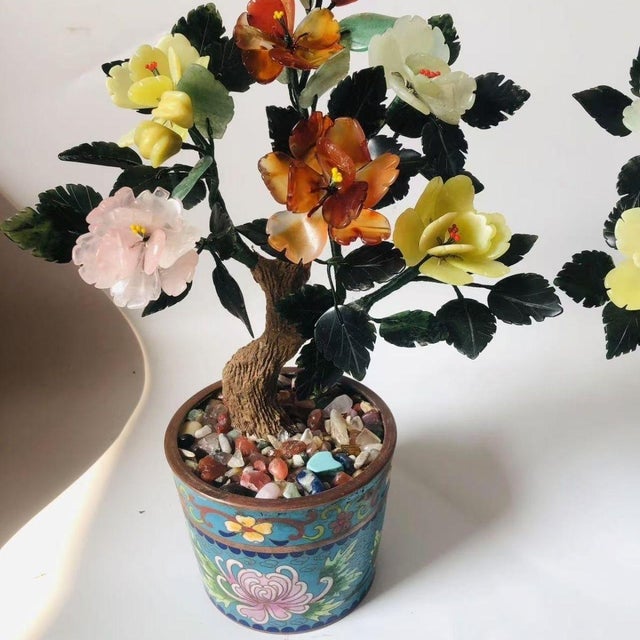 Pair of Vintage Gemstone & Cloisonné Enamel Bonsai Trees – Jade, Agate & Crystal Flowers For Sale - Image 4 of 9