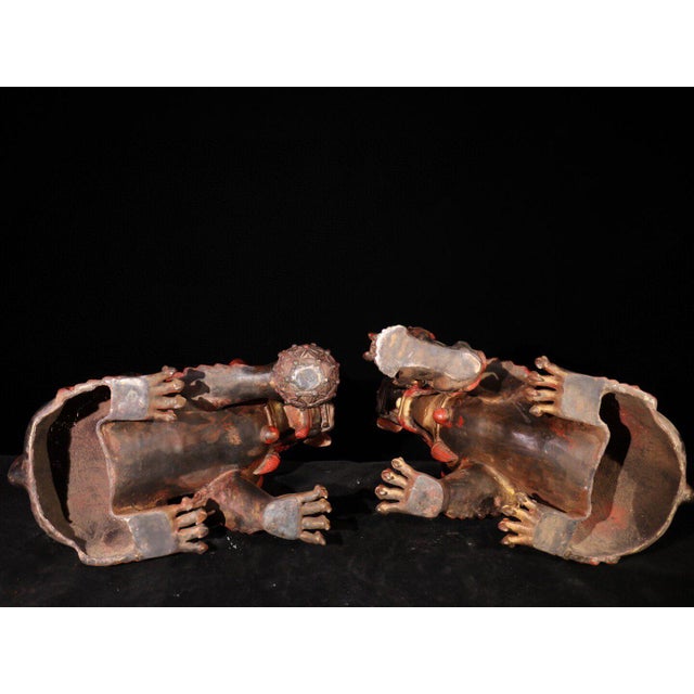 Monumental Pair of Vintage Gilt Bronze & Cinnabar Guardian Lions – Large Temple Foo Dogs For Sale - Image 10 of 12